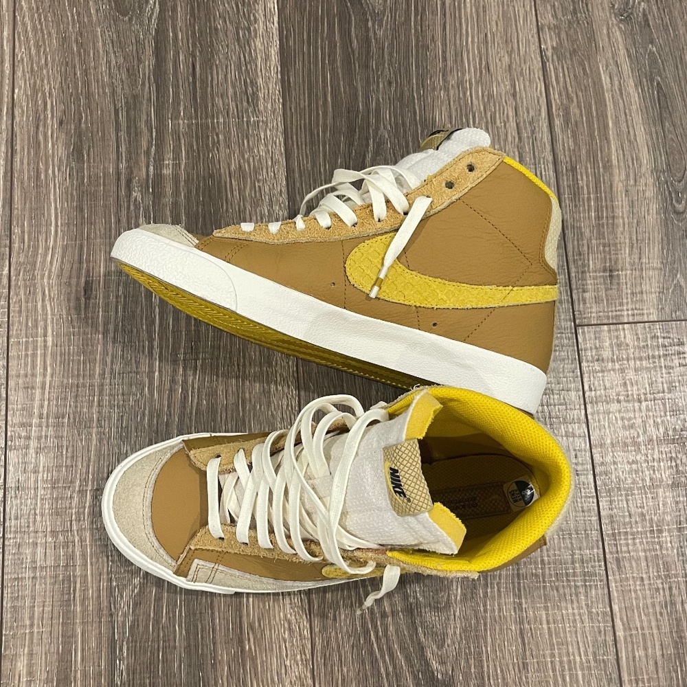 Nike Blazer mid ‘77 vintage shoes size 8 mens